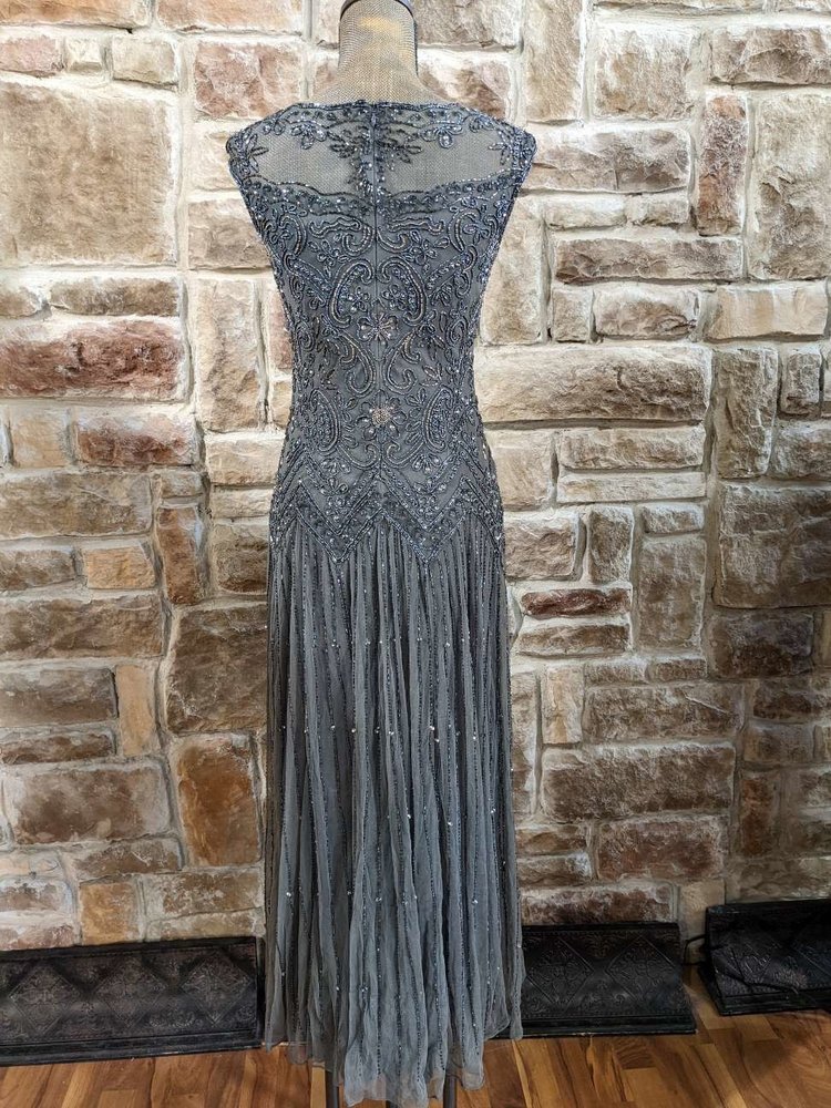 Pisarro Nights Gray 20's Style Embellished Gown, Size 10