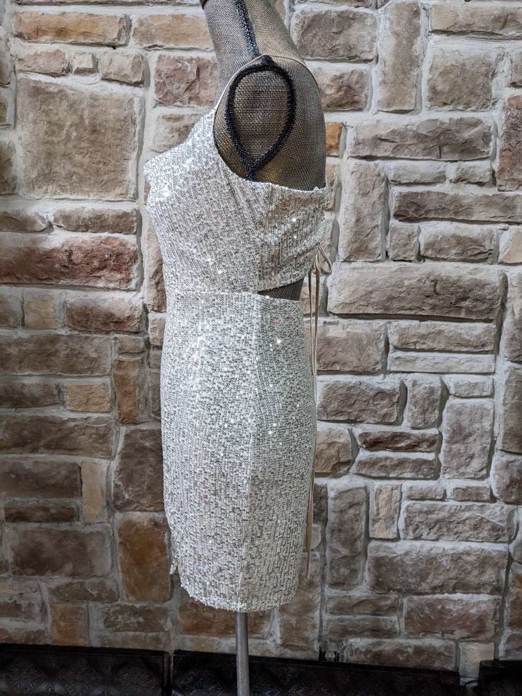 Speechless Ivory Bodycon Dress with Cutout Back, Size 9/10