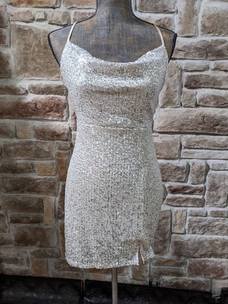 Speechless Ivory Bodycon Dress with Cutout Back, Size 9/10