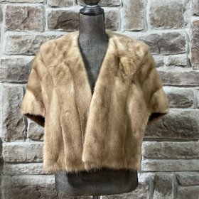 Azurene Mink Stole w/ Pink Liner, Size M