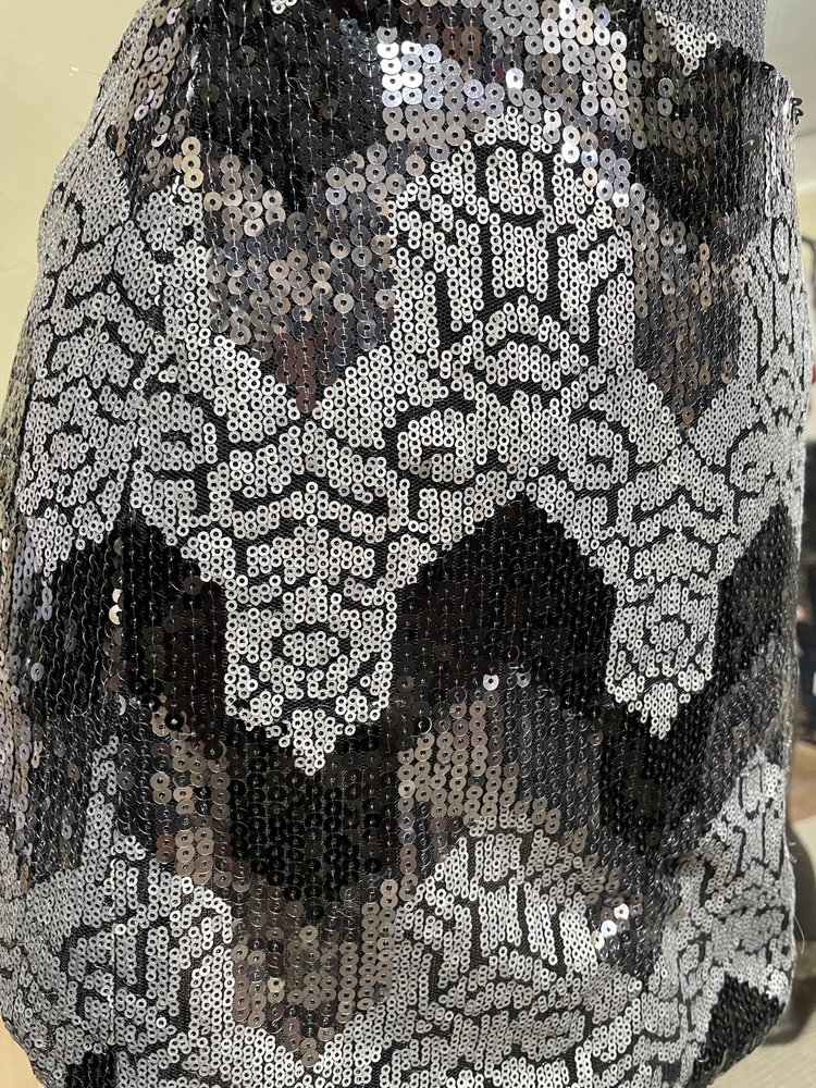 Umgee USA Black and Gray Geometric Sequin Mini Skirt, Size M