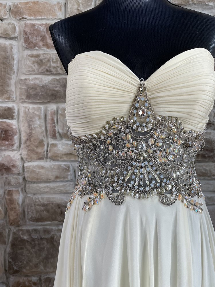 Terani Couture Light Yellow Crystal Embellished Waist Gown w/ Scarf, Size 8