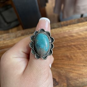 Silver Sacalloped Edge Turquoise Stone RIng, Size 9.5