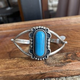 Silver Oval Turquoise Mounted Stone Bracelet