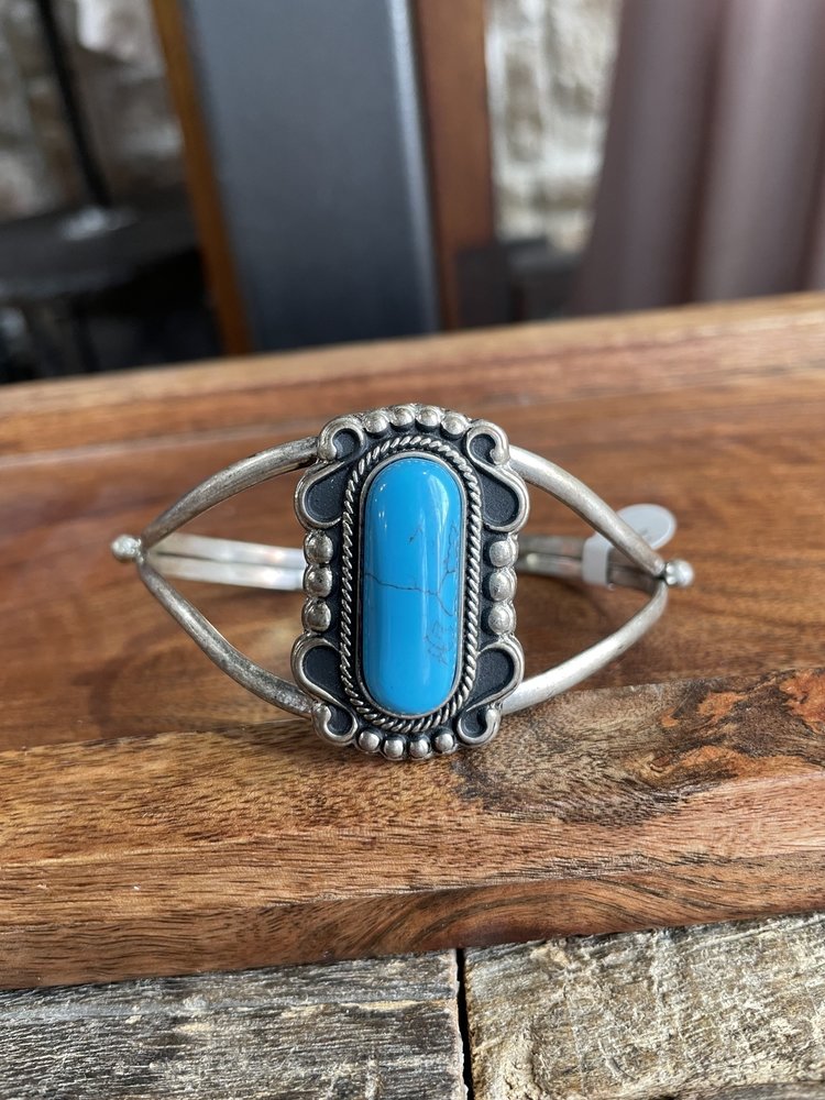 Silver Oval Turquoise Mounted Stone Bracelet