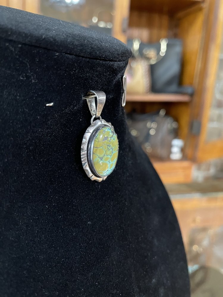 Sterling SIlver Turquoise Oval Pendant