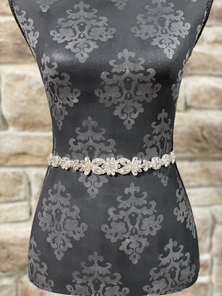 Miro Silver Flower and Leaf Crystal Rhinestone Bridal Wedding Belt/Headband