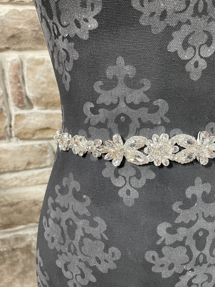 Miro Silver Flower and Leaf Crystal Rhinestone Bridal Wedding Belt/Headband