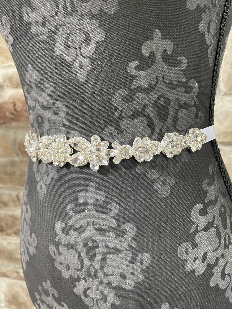 Miro Silver Flower and Leaf Crystal Rhinestone Bridal Wedding Belt/Headband