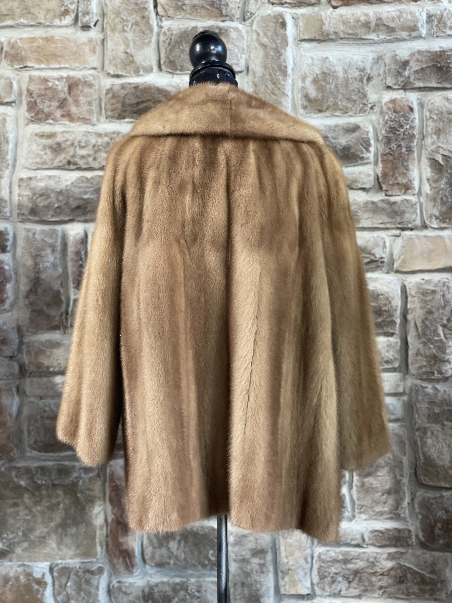 Autumn Haze Mink Coat w/ Peter Pan Collar, Size XL - Elements