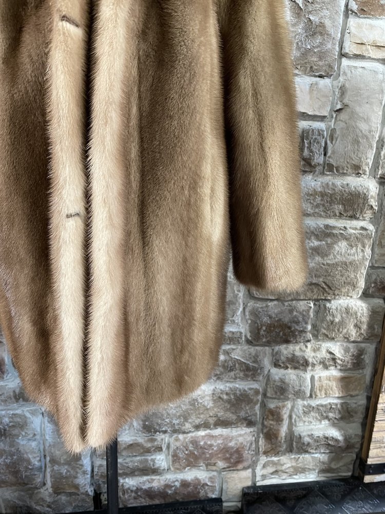 Furs By Truesdell Autumn Haze Mink Coat w/ Peter Pan Collar, Size  XL