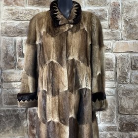 Furs of Distinction Hexagon Patterned Muskrat and Ranch Mink Intarsia Coat, Sz L