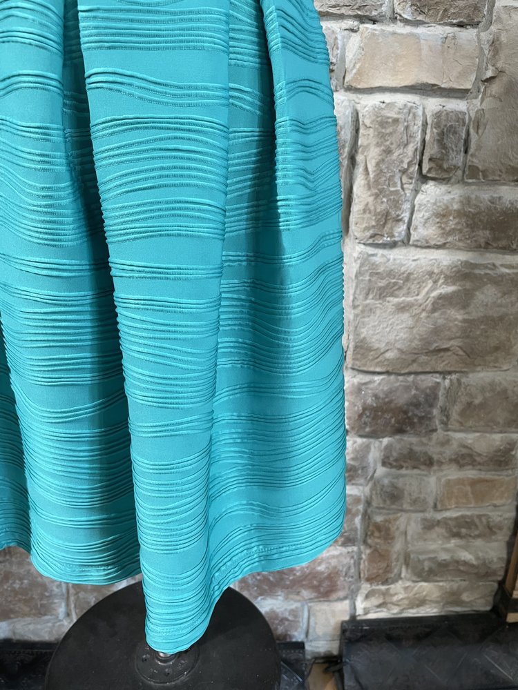 Gabby Skye Teal Textured Silver Bar Pleat Dress, Size 6