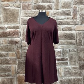 Connected Apparel Maroon Textured V-Neck Shift Dress, Size 24W