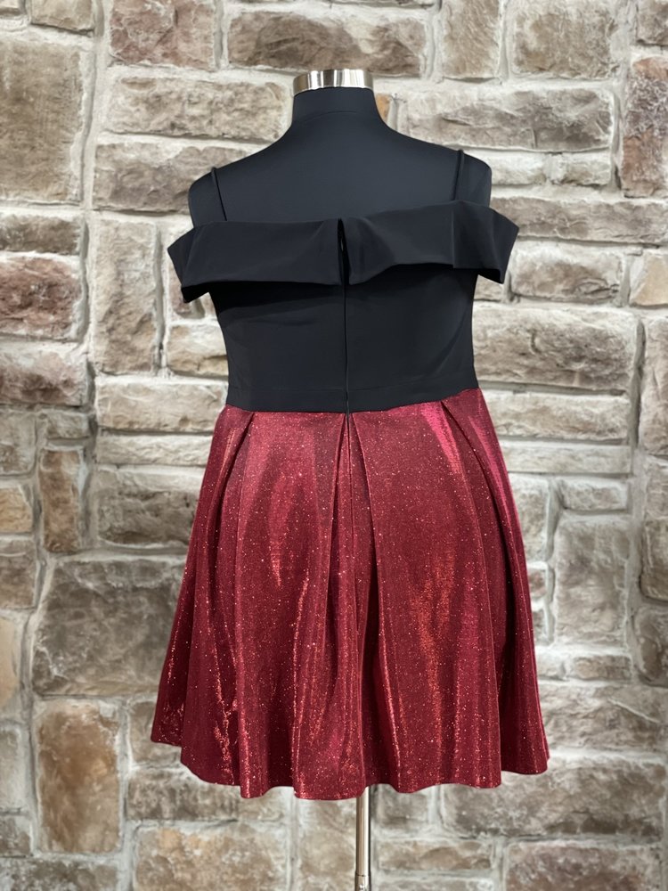 Morgan & Co. Black and Red Shimmer Skirt Cold Shoulder Dress, Size 16W