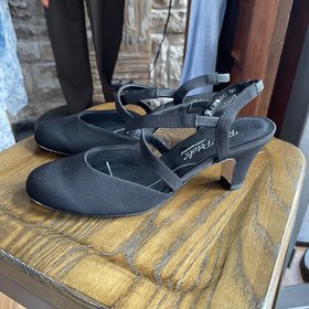 Rose Petals Black Sling Back Closed Toe Heel, Size 6