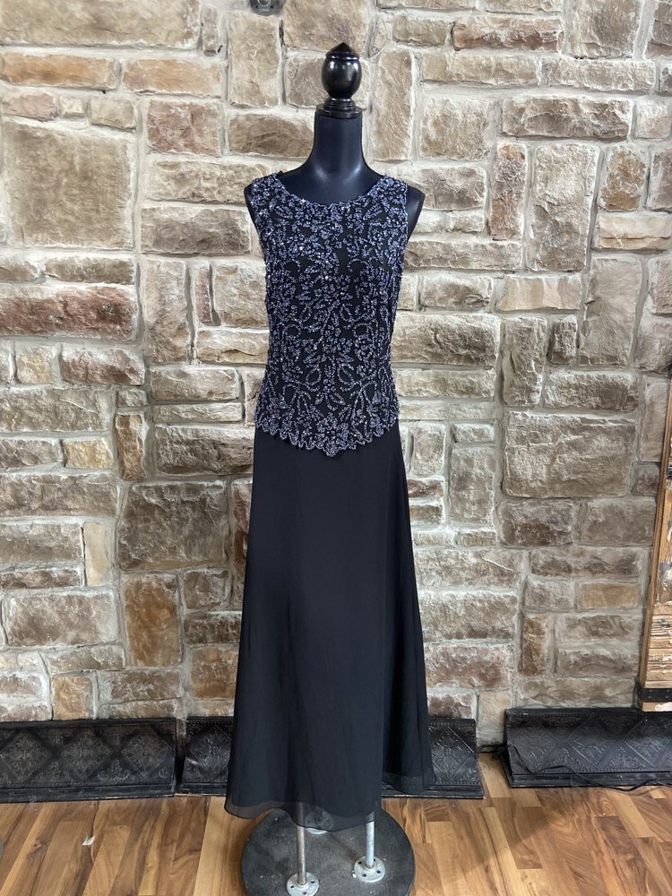 Jkara Black Ridged Beaded Top Gown, Size 14W