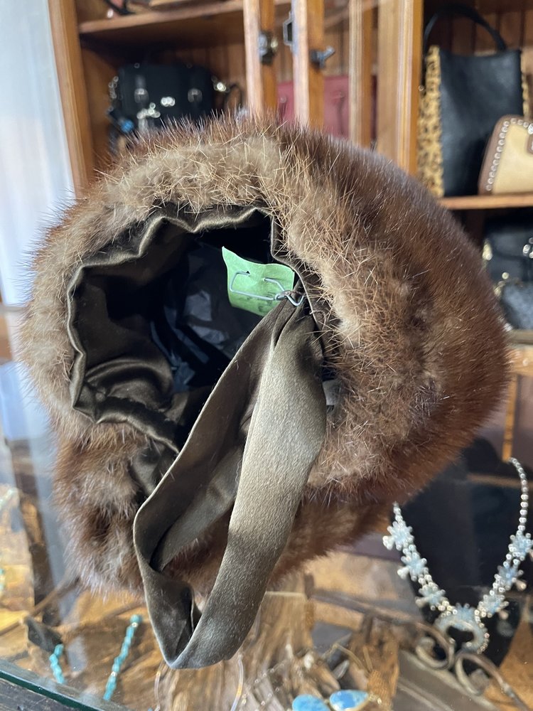 Mahogany Mink Muff, 14" Wide