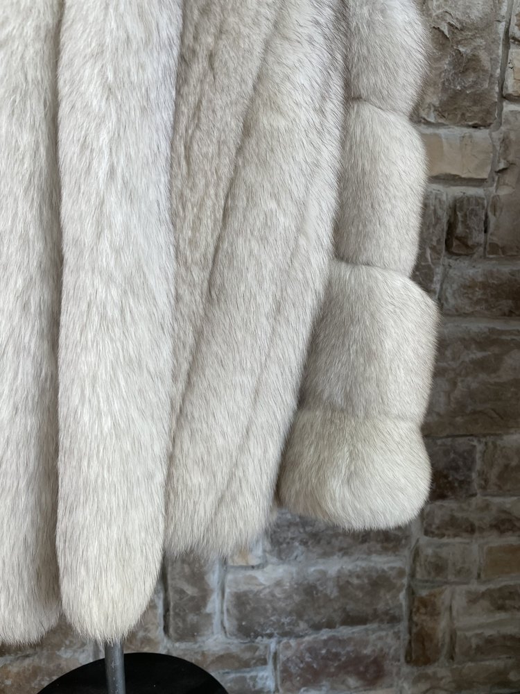 La Kzitz Blue Fox Stroller w/ Puffy Arms, Size M/L