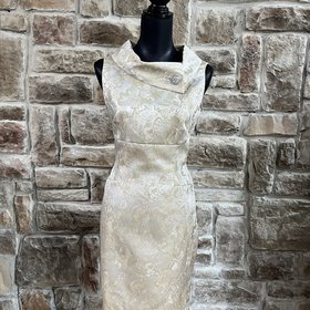 Tahari Taupe And Silver Floral Dress With Collar, Size 8