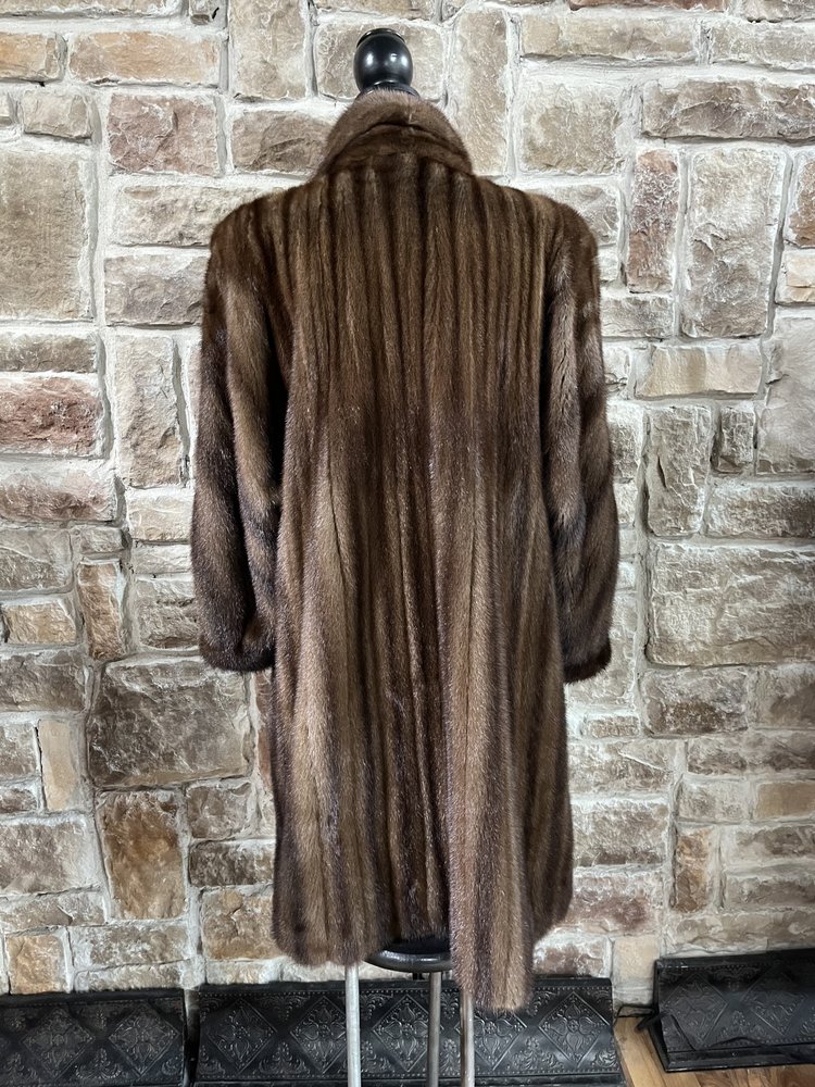 Light Mahogany Mink 3/4 Coat, Size XL