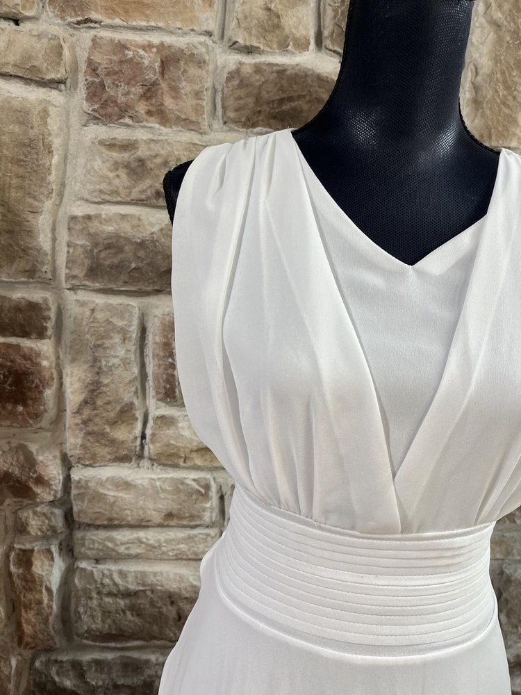 New Light White Flowy Banded Waist Dress, Size M