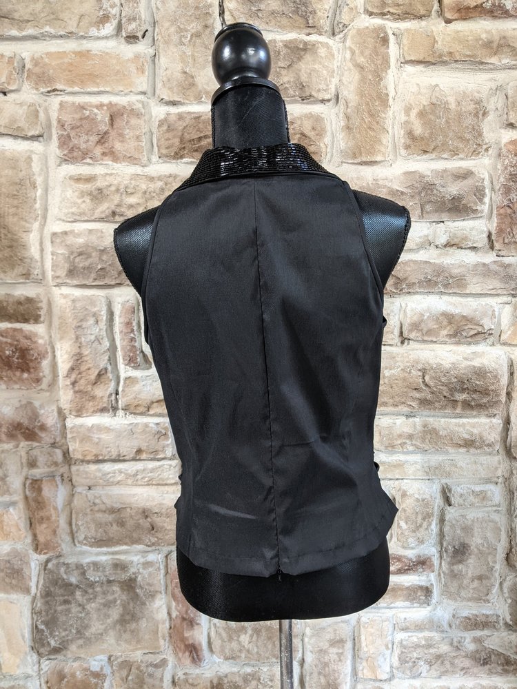 Cachet Black Rouched Sleeveless Shirt with Beaded Collar, Size 12