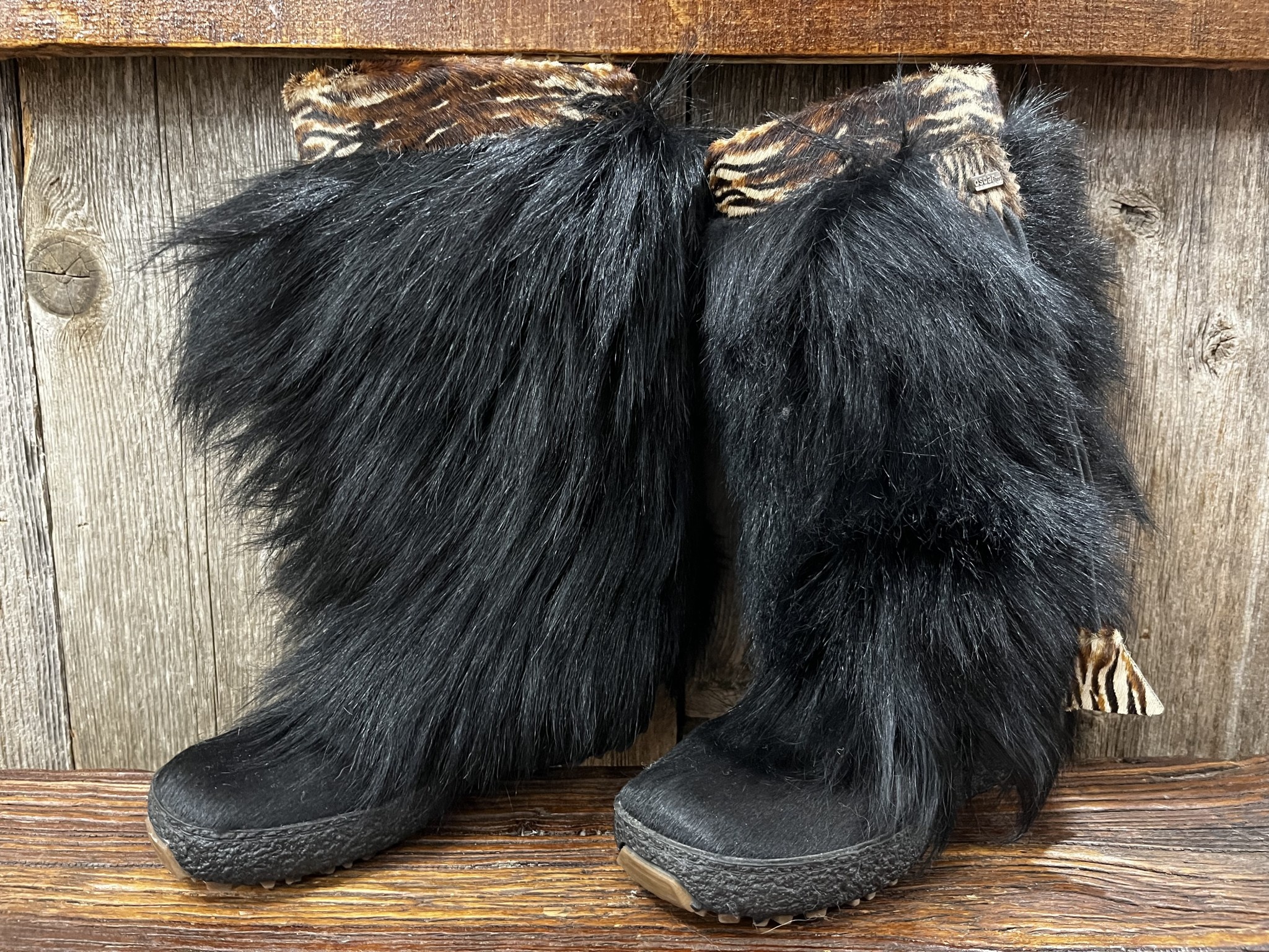 delicacy fingerprint Chemistry Black Goat Fur Boots, Size 8 - Elements Unleashed