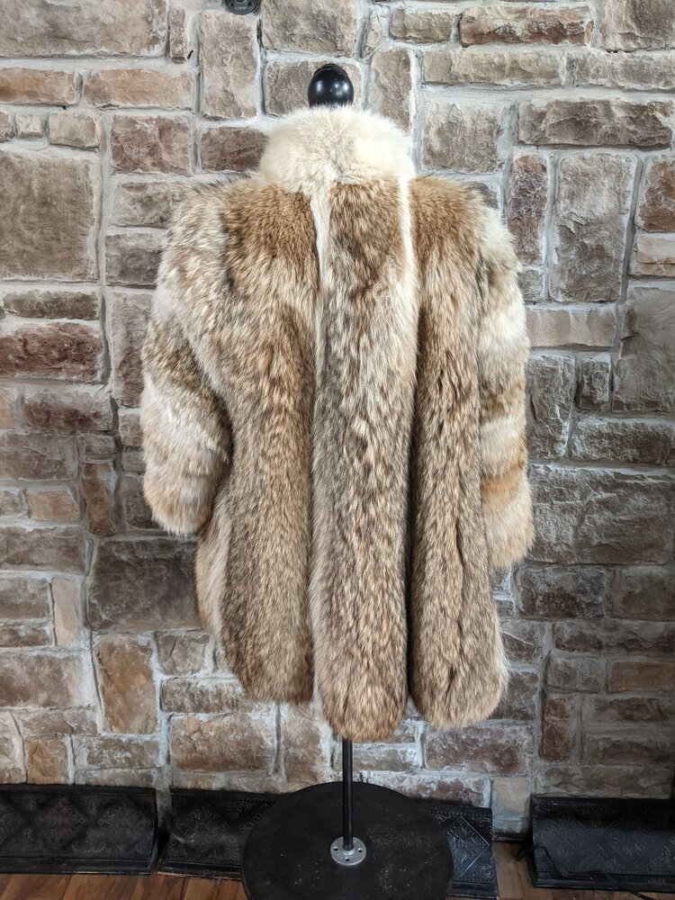 Coyote Stroller with Shawl Collar, Size 3X