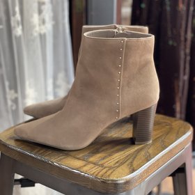 Bandolino Taupe Suede Studded Pointed Toe Bootie, Size 11