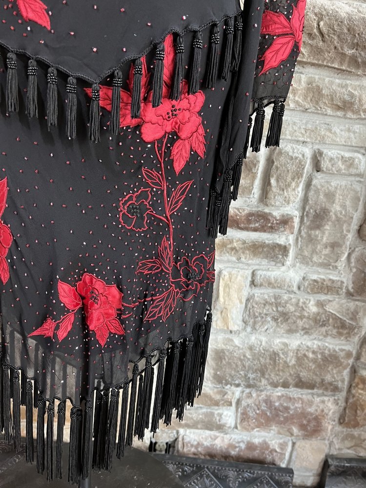 Sue Wong Black and Red Fringe Floral Beaded Two Piece Set, Size 12