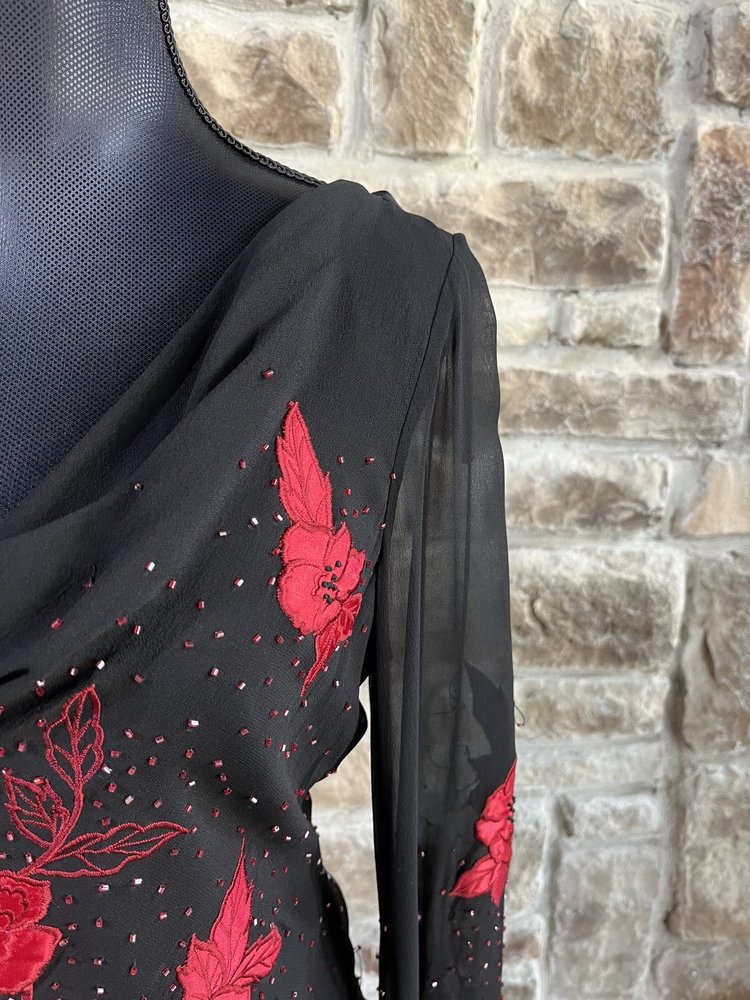 Sue Wong Black and Red Fringe Floral Beaded Two Piece Set, Size 12