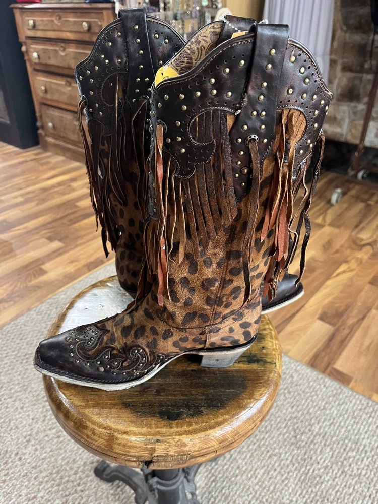 Corral Corral A3618 Honey Goat Overlay w/ Studs, Size 7