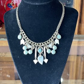 Ava Claire Gold Vintage Modern Mint Necklace