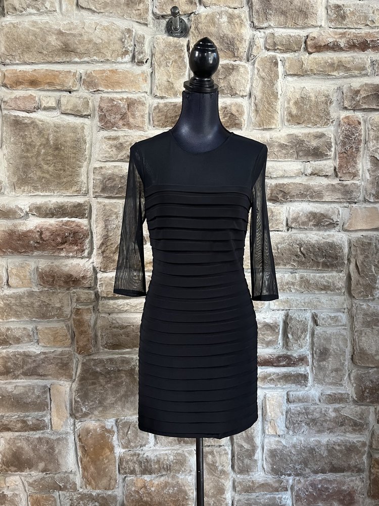 Adrianna Papell Black Mesh 3/4 Sleeve top w/ Layer Striping, Size 10