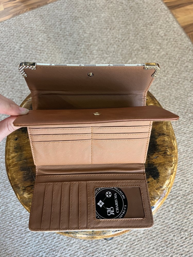 Luxie Collection Cream and Gray Trifold Long Clutch Wallet w/ Gold Hardware