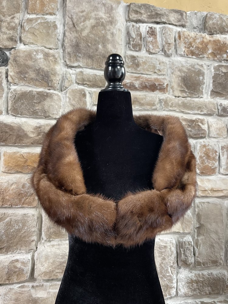 Dark Ranch Mink Double Twist Collar 41Inches