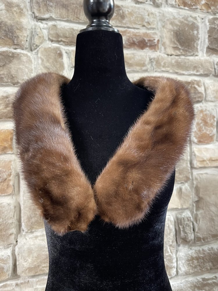 Dark Ranch Mink Collar  38 1/2 Inches