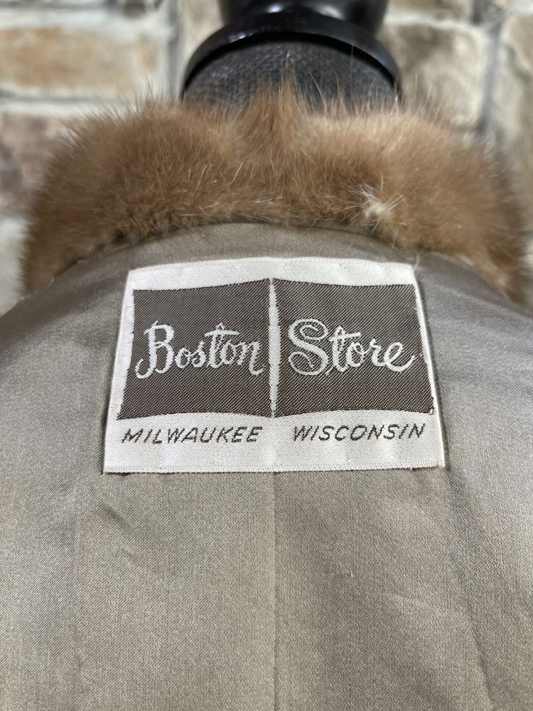 Boston Store Brown Ranch Mink Stole, OSFM
