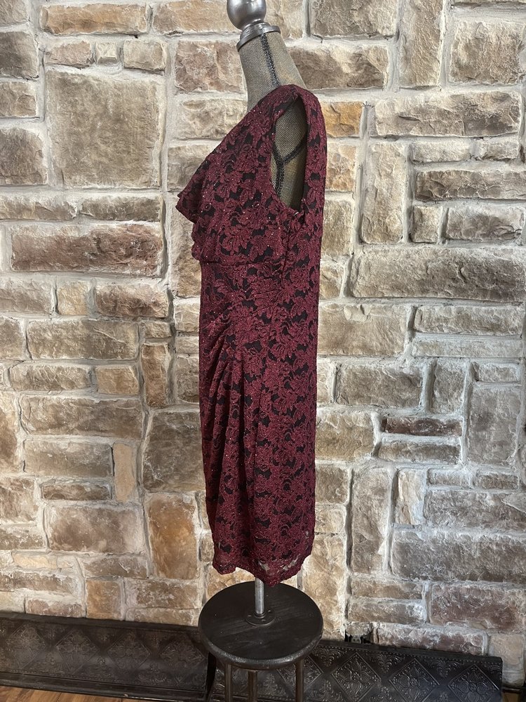 Scarlett Red And Black Shimmer Floral Lace Sheath Dress, Size 14W