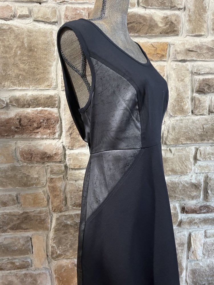 6th & Lane Black Sheath Dress with Gray Distressed Accents, Size14