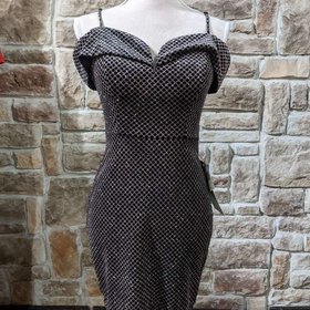 B. Smart Black Velvet Bodycon with Dark Silver Patterned Glitter, Size 3/4