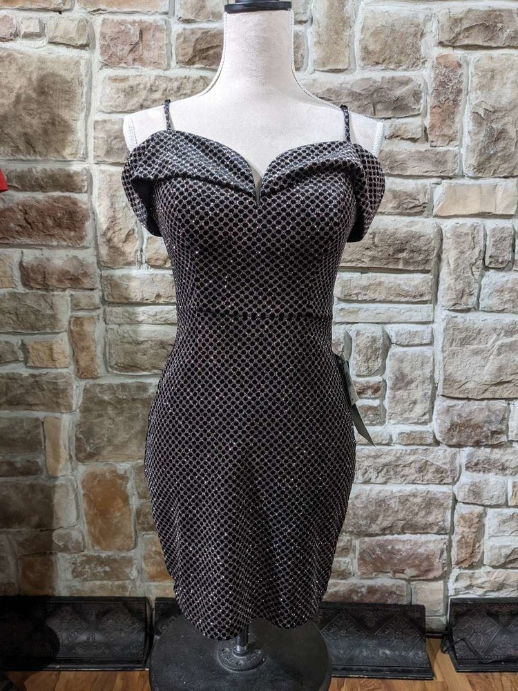 B. Smart Black Velvet Bodycon with Dark Silver Patterned Glitter, Size 3/4