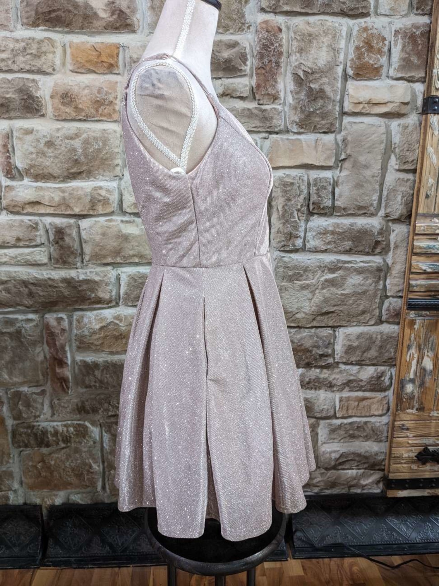 B darlin fit and flare dress top