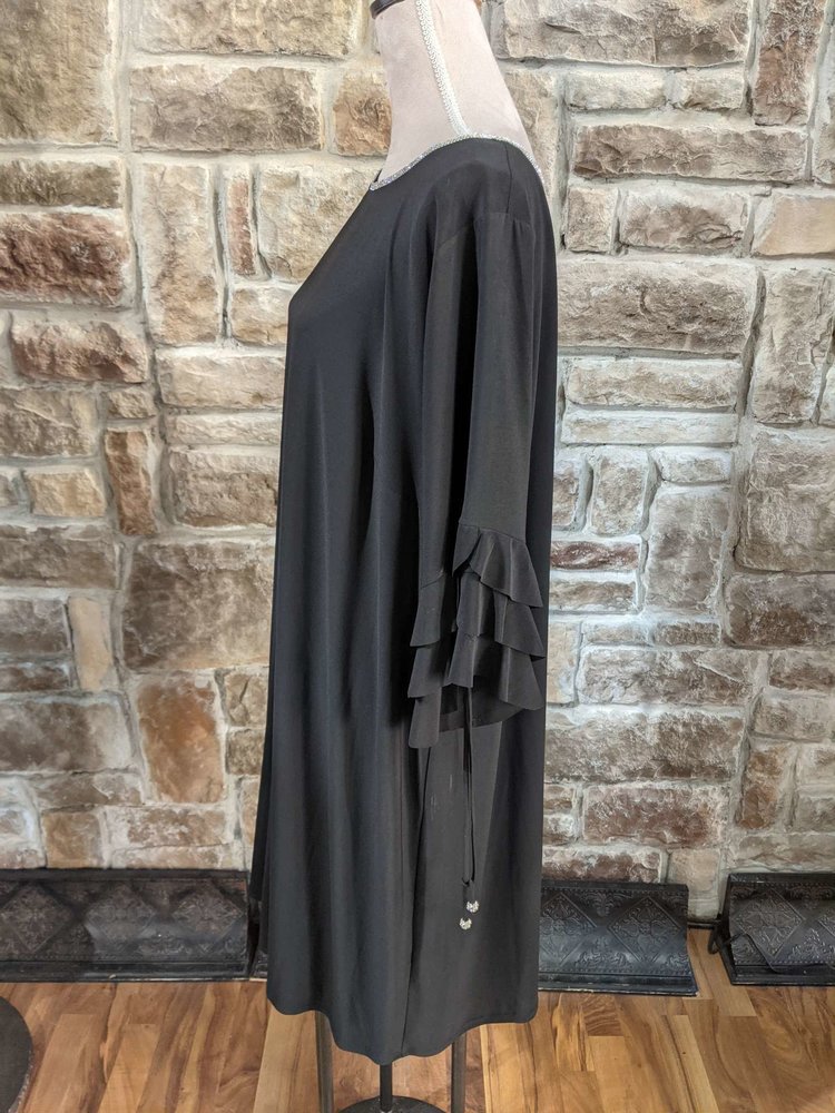 Roz & Ali Black Dress with Rhinestone Collar, Size 24W