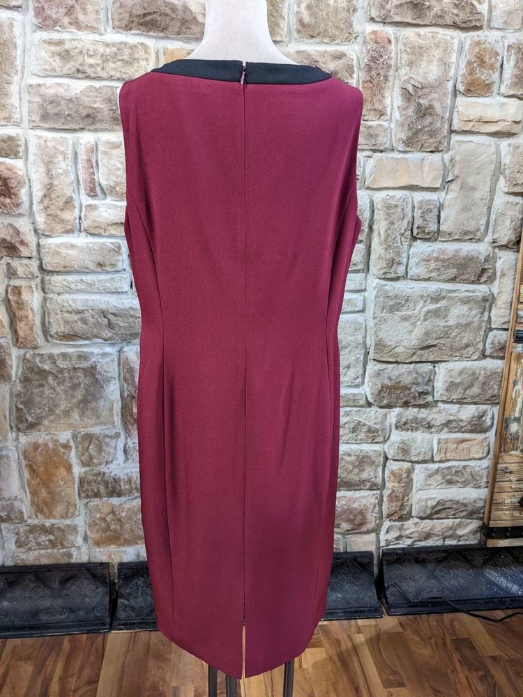 Kasper Sangria with Black Trim Shift Dress, Size 16