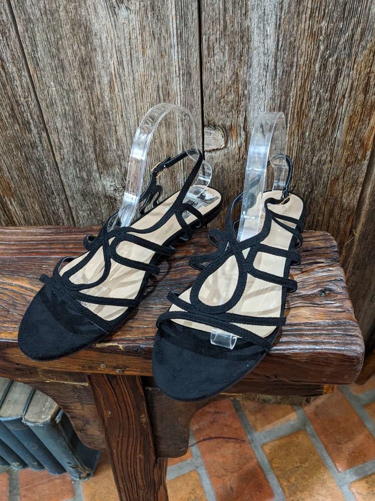 Journee Black Strappy Faux Leather Sandals, Size 11