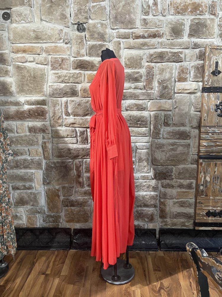 Big Hit Fashion Tomato Red Long Sleeve Maxi Dress