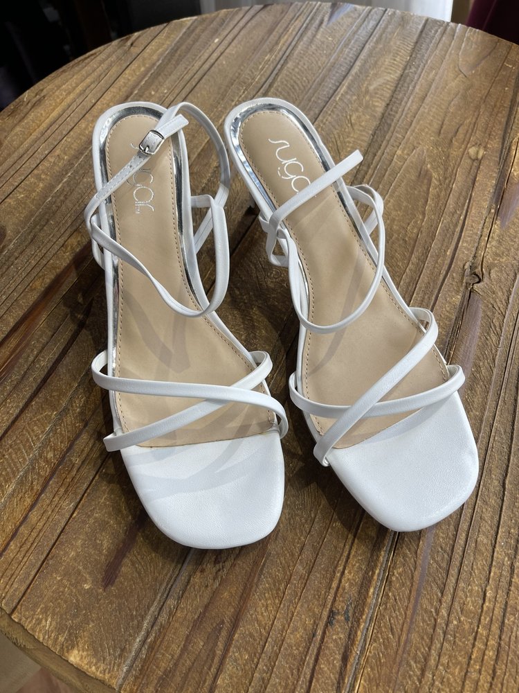 Sugar Inc White Low Heel Sandal with Crossing Straps, Size 11