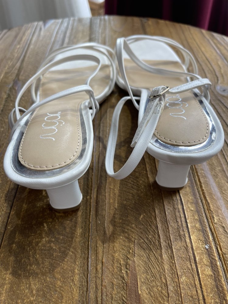 Sugar Inc White Low Heel Sandal with Crossing Straps, Size 11